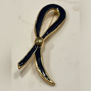 Vintage blue ribbon brooch